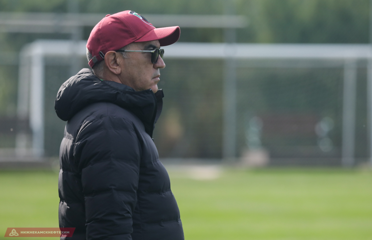 Курбан Бердыев позавидовал бы автобусу Евсеева. фото: rubin-kazan.ru