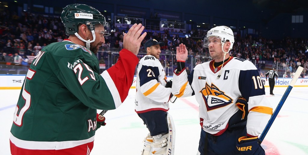 Зарипов и Мозякин. фото: khl.ru