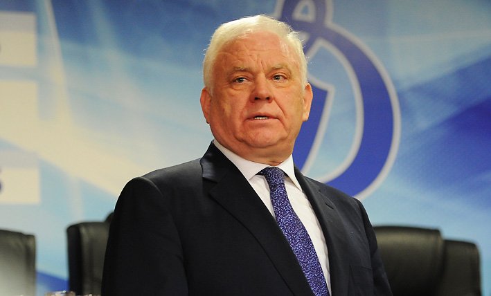 Только благодаря Проничеву Владимиру Егоровичу удалось «Динамо» остаться на плаву. фото: twitter.com