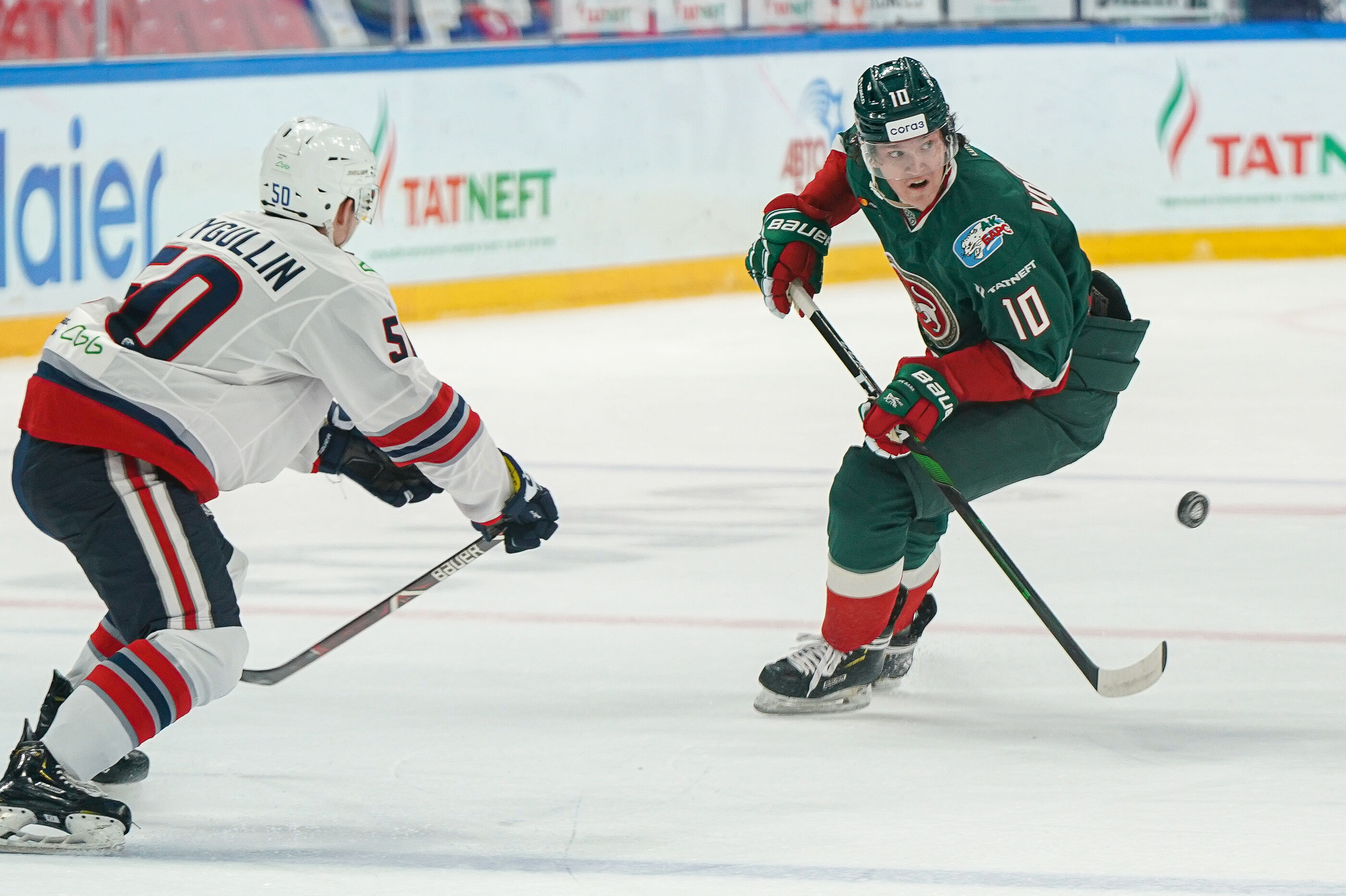 Воронков и Галимов "спотыкались" о партнера по звену. фото: ak-bars.ru