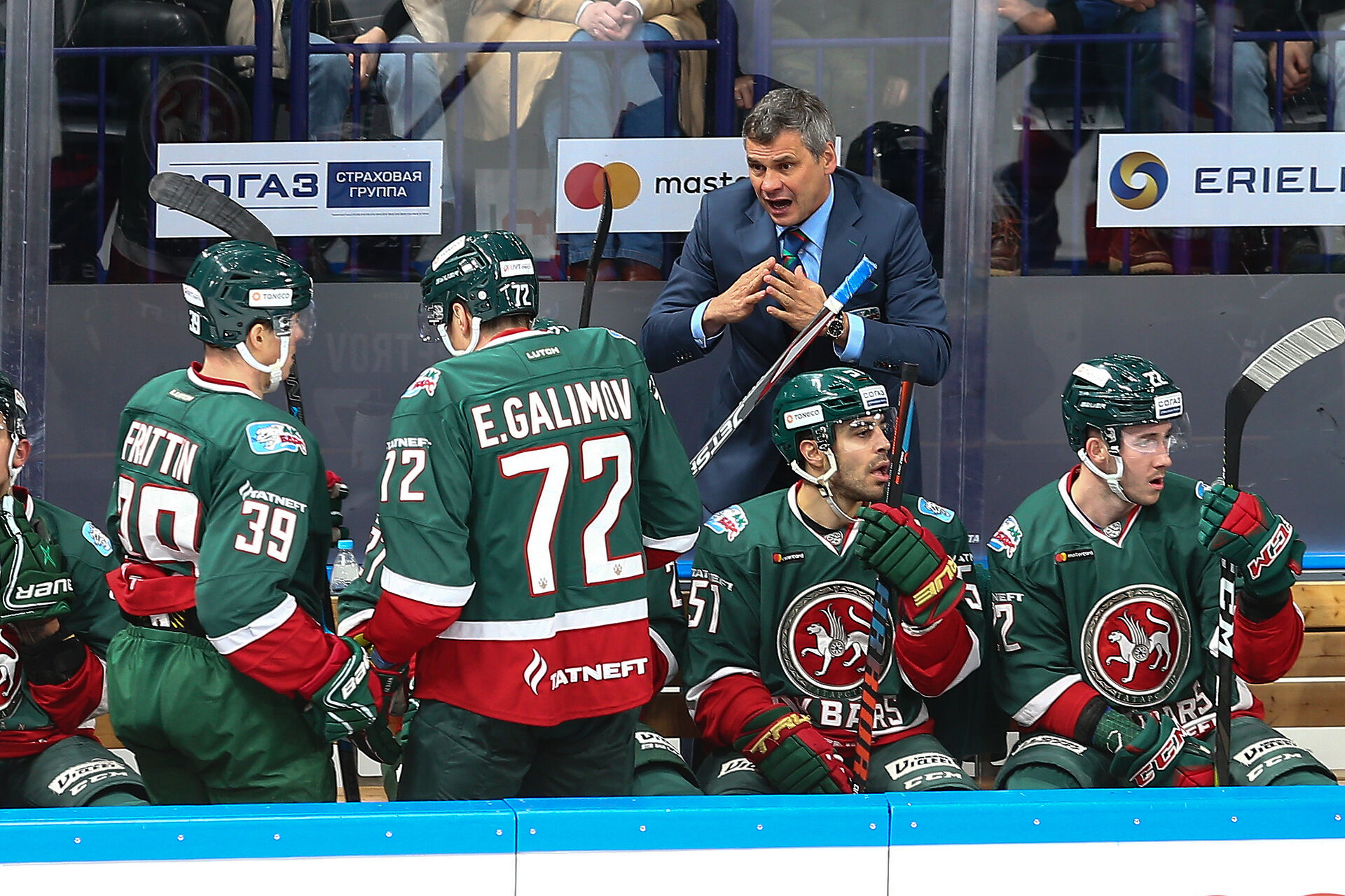 "Квартальнов знает, что делать с Бурмистровым". фото: ak-bars.ru